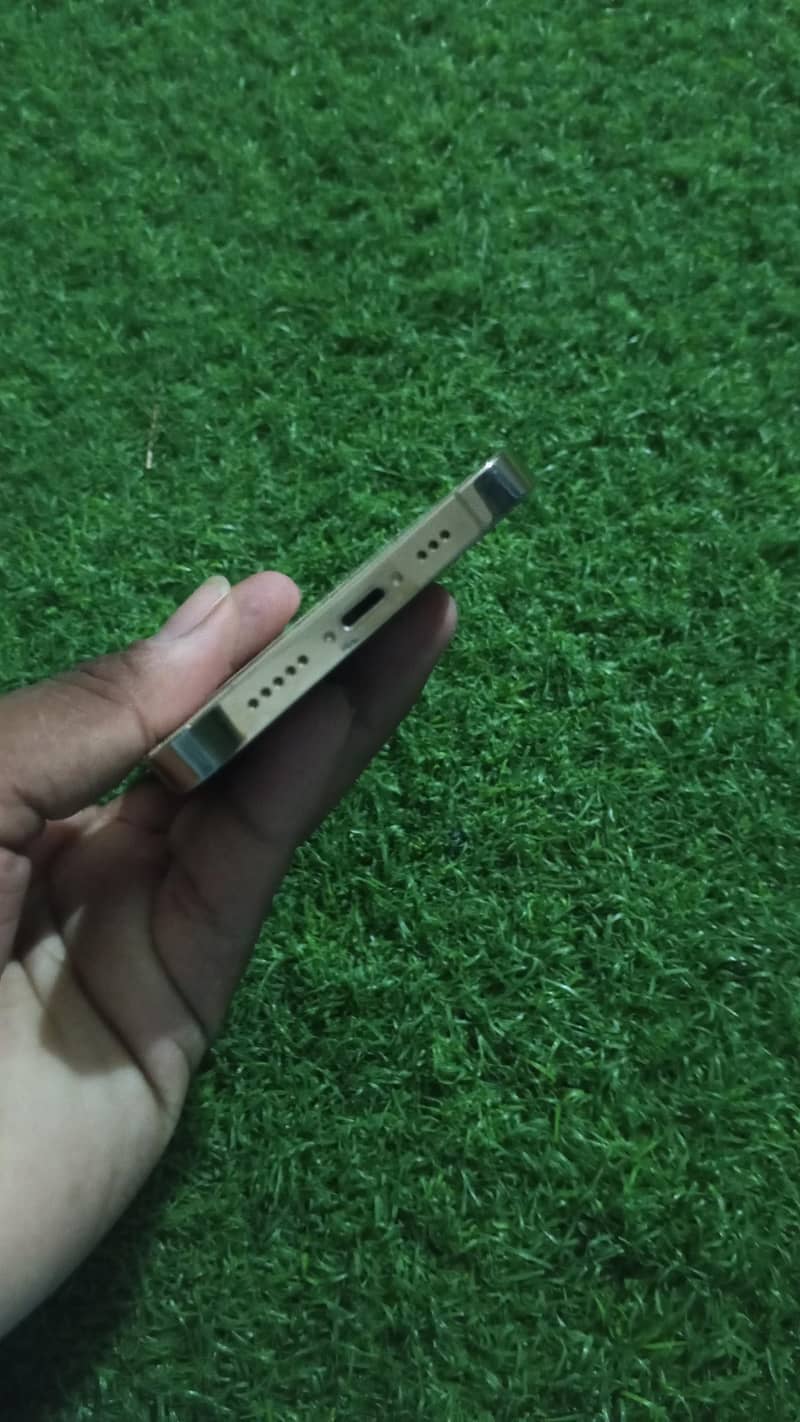 Apple iPhone 12 Pro 5