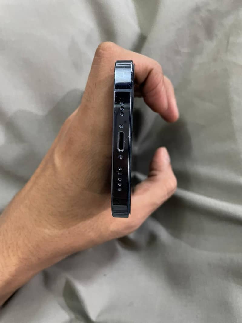 iPhone 13 Pro 5