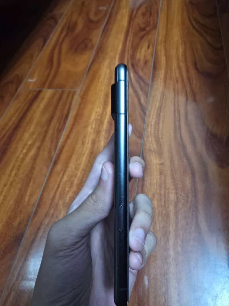 Google Pixel 7 4