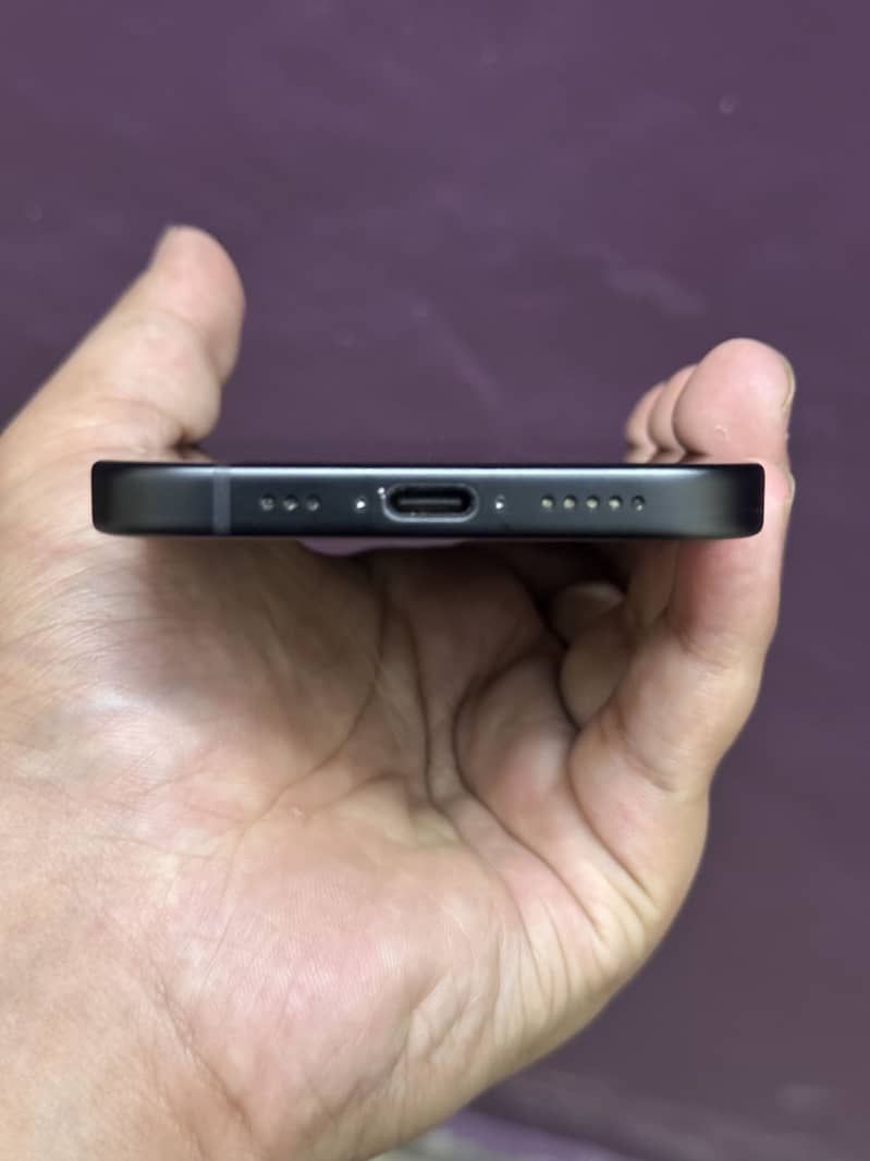 Apple iPhone 15 5