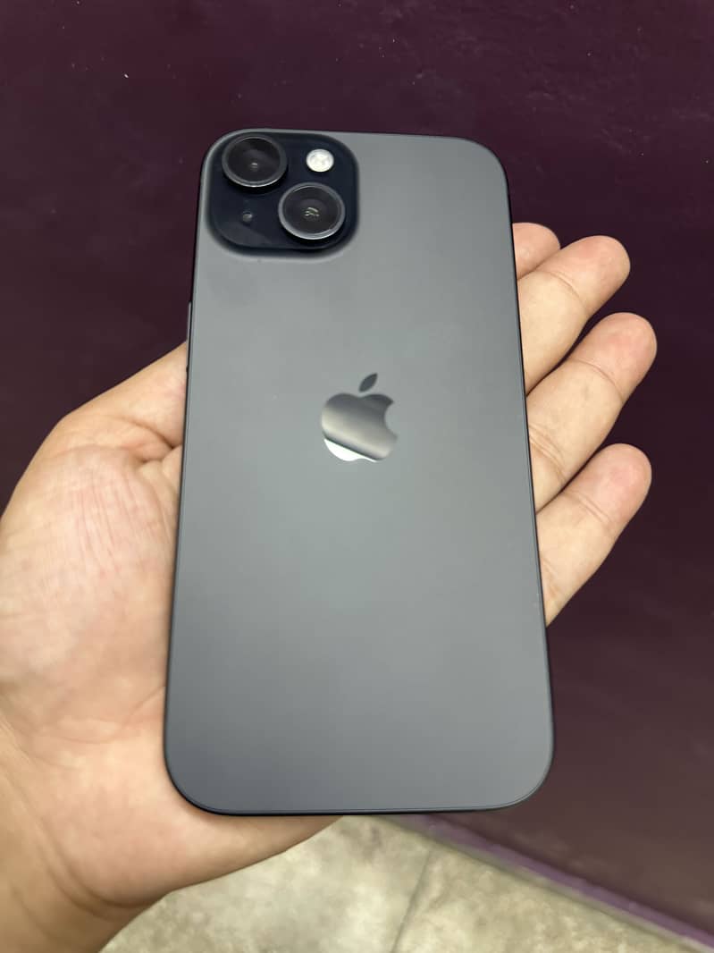 Apple iPhone 15 6