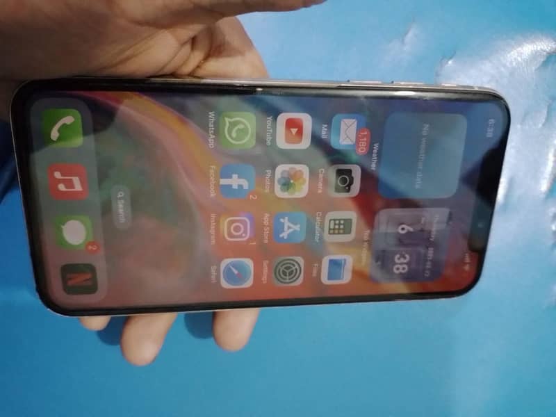 Apple iPhone X 1