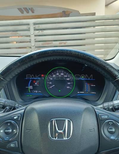 Honda Vezel 2015