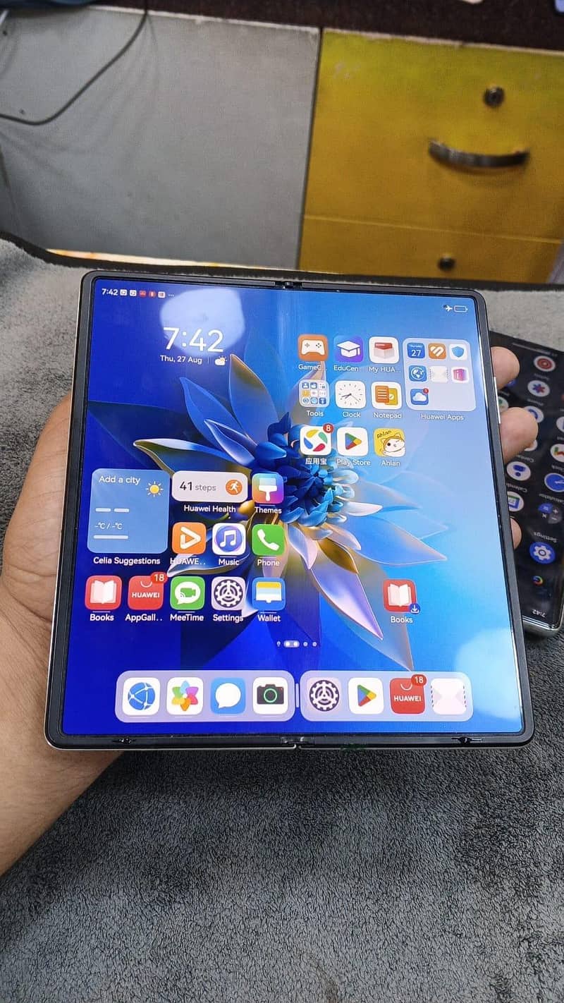 Huawei Mate X2 1