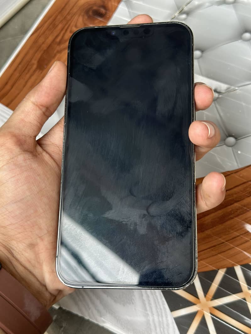 Apple iPhone 13 Pro 2