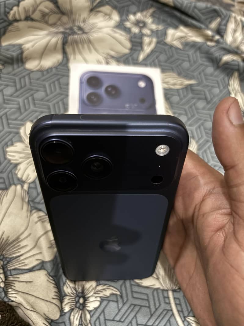 iPhone 17 Pro Max 0