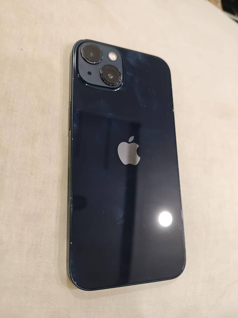 Apple iPhone 13 0