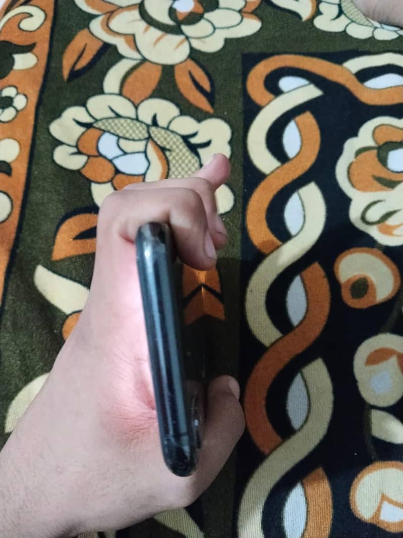 Apple iPhone XS 2