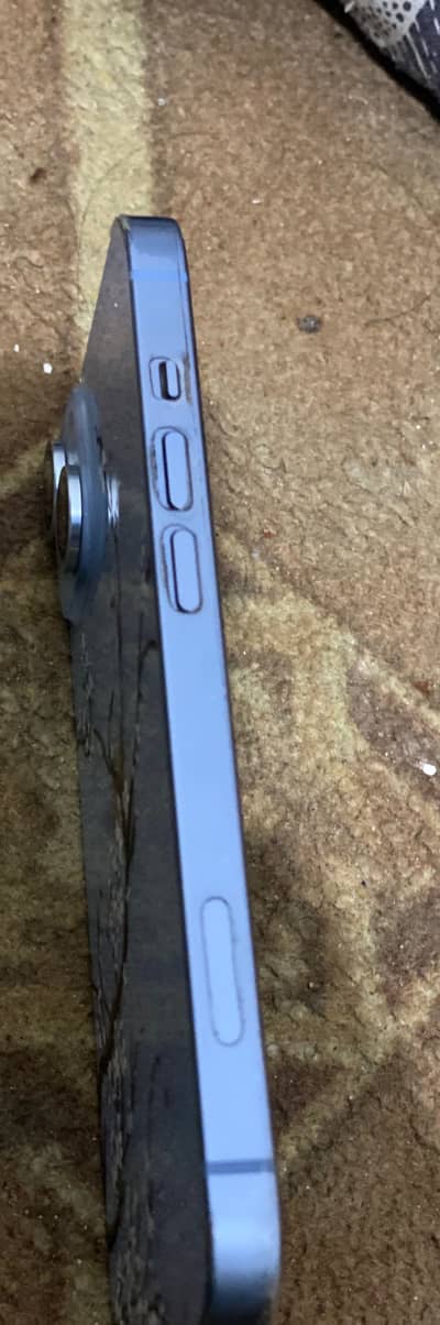 Apple iPhone 14