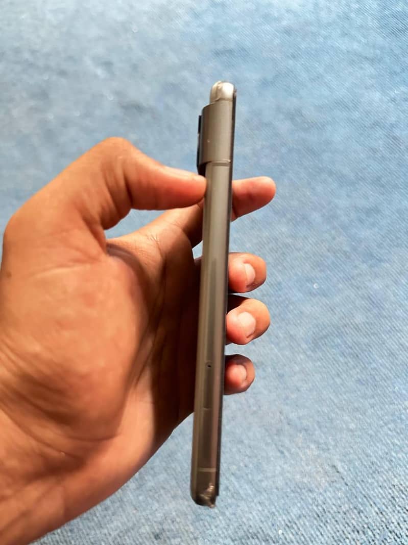 Google Pixel 8 3