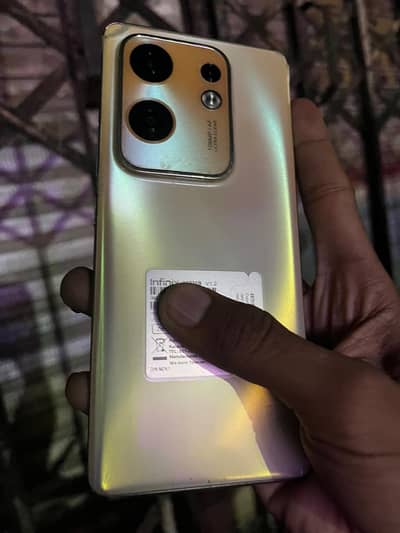 Infinix Zero 30