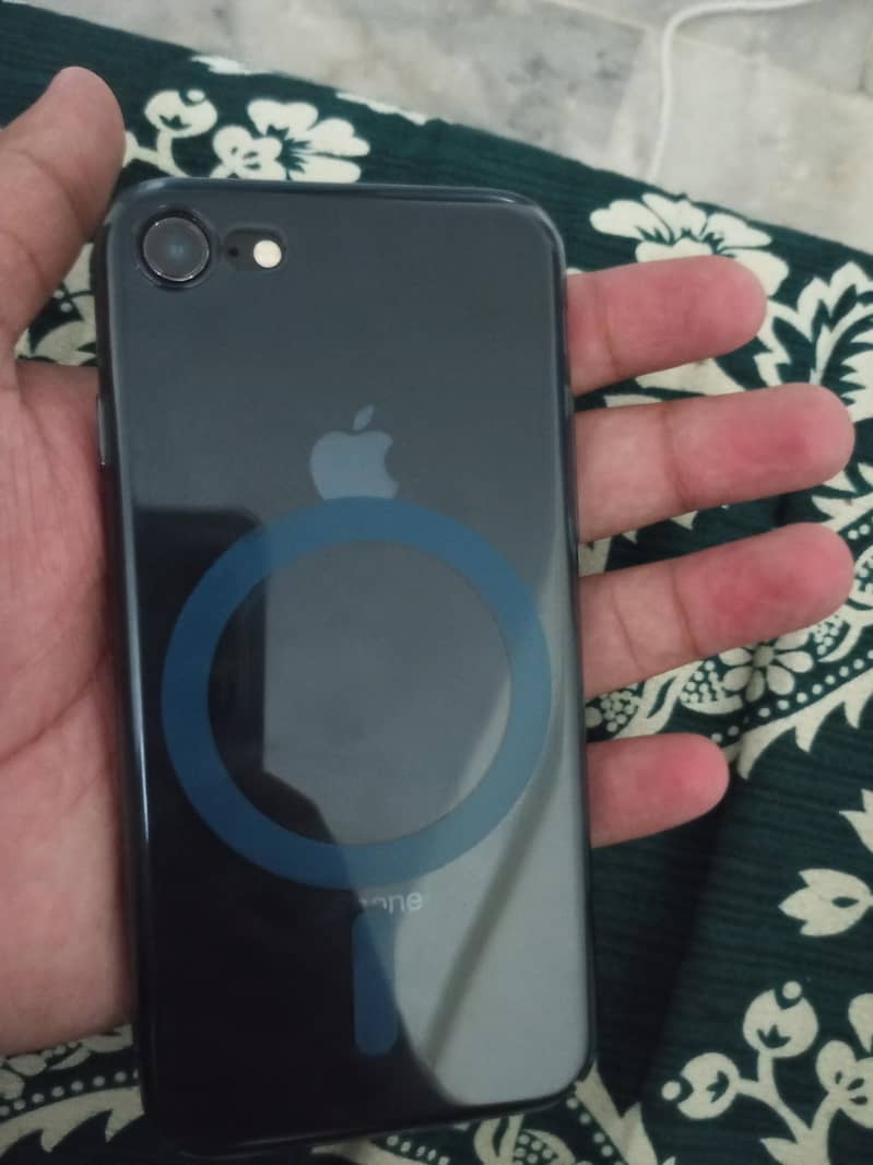 Apple iPhone 8 0