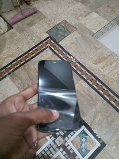 Apple iPhone 8