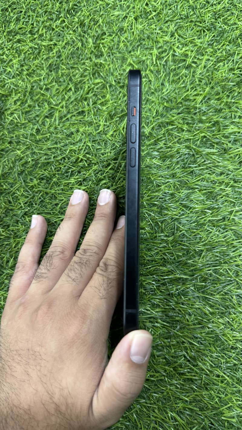 Apple iPhone 15 plus 1