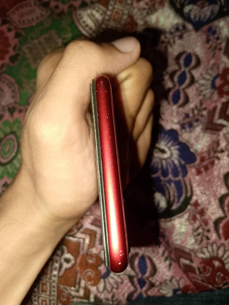 Apple iPhone 8 Plus 1