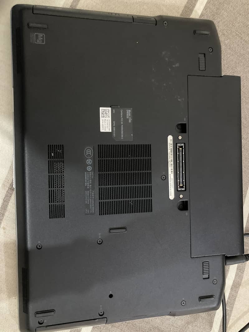 DELL LAPTOP E396 3