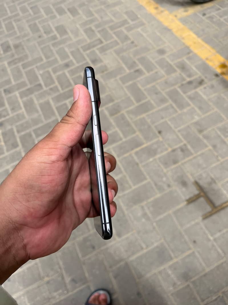 Google Pixel 8 Pro 3