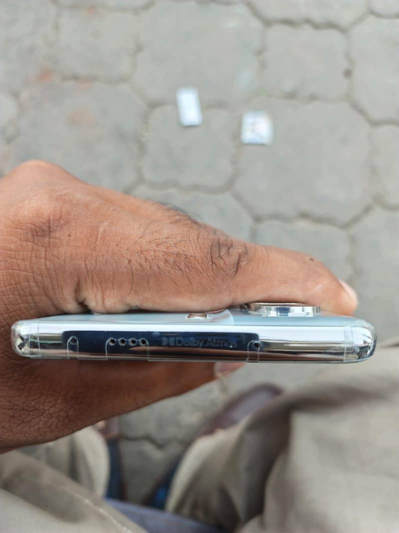 Tecno CAMON 40 Pro 17