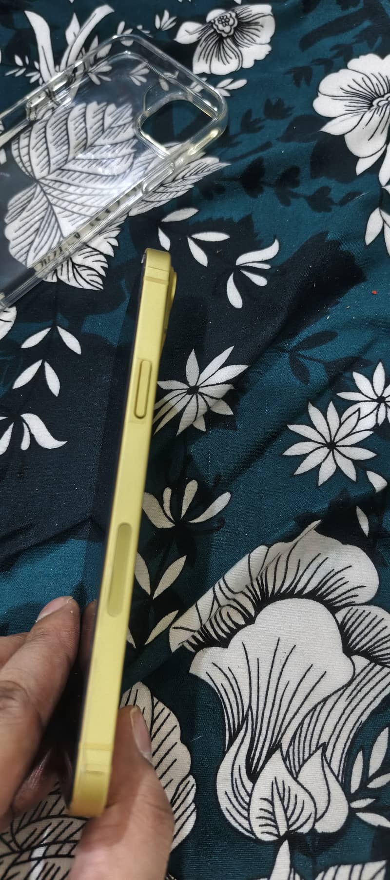 Apple iPhone 14 plus 3
