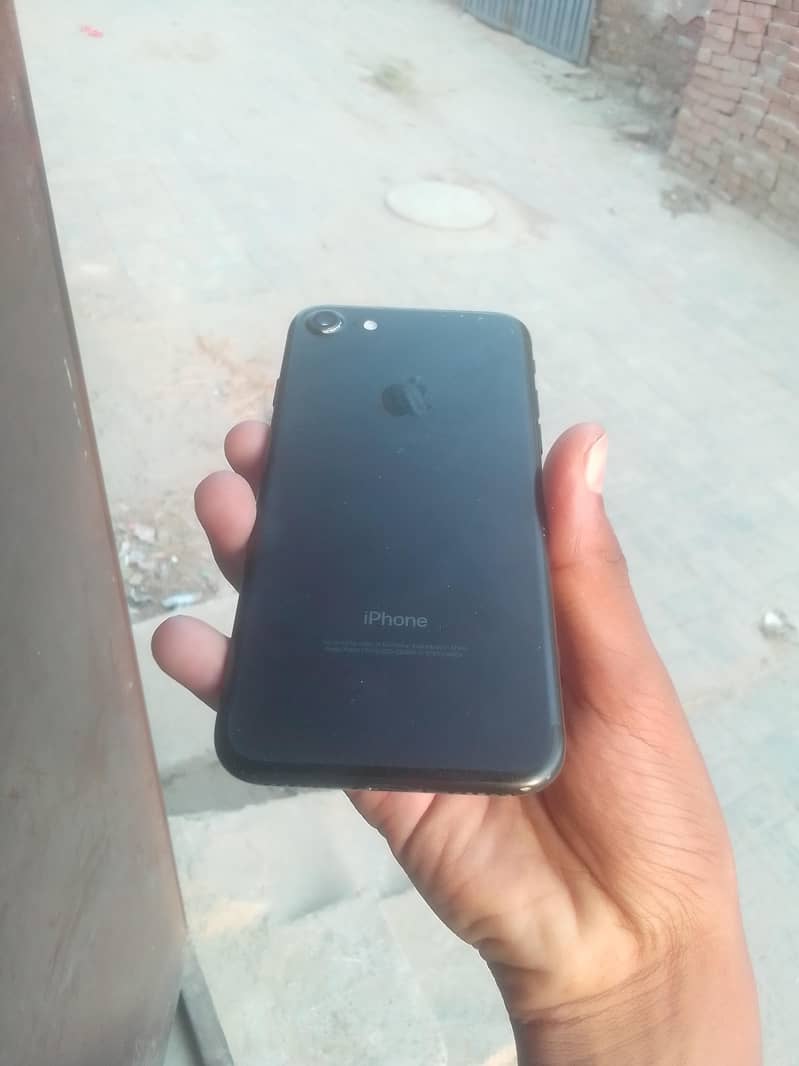 Apple iPhone 7 9