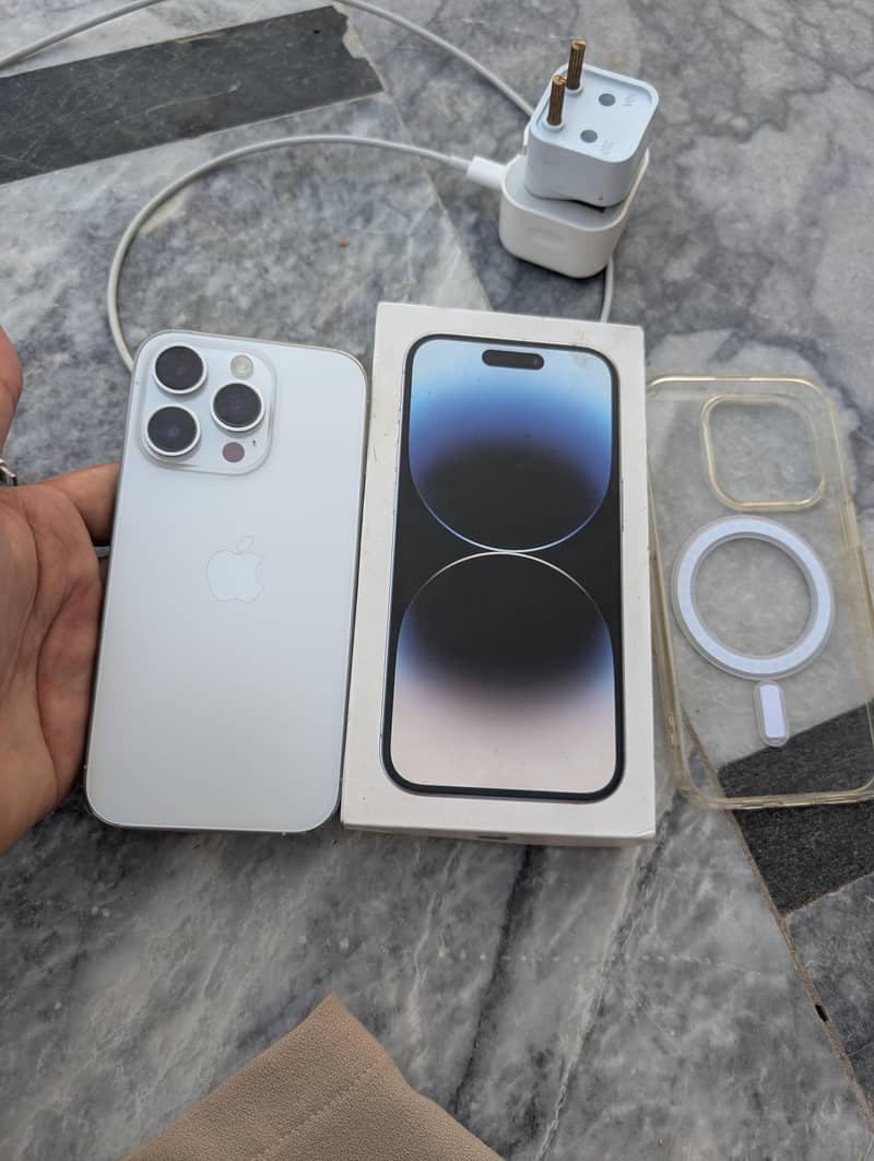 Apple iPhone 14 Pro 0