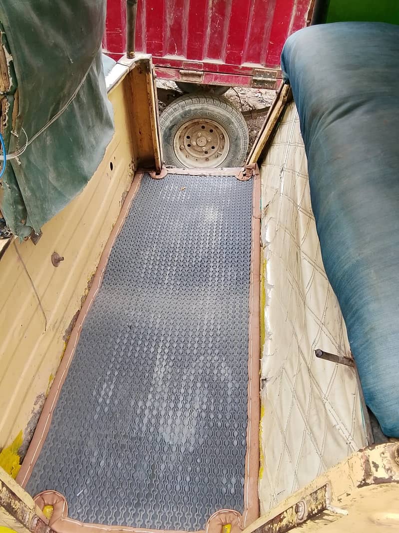 Chingchi rickshaw clear condition 4