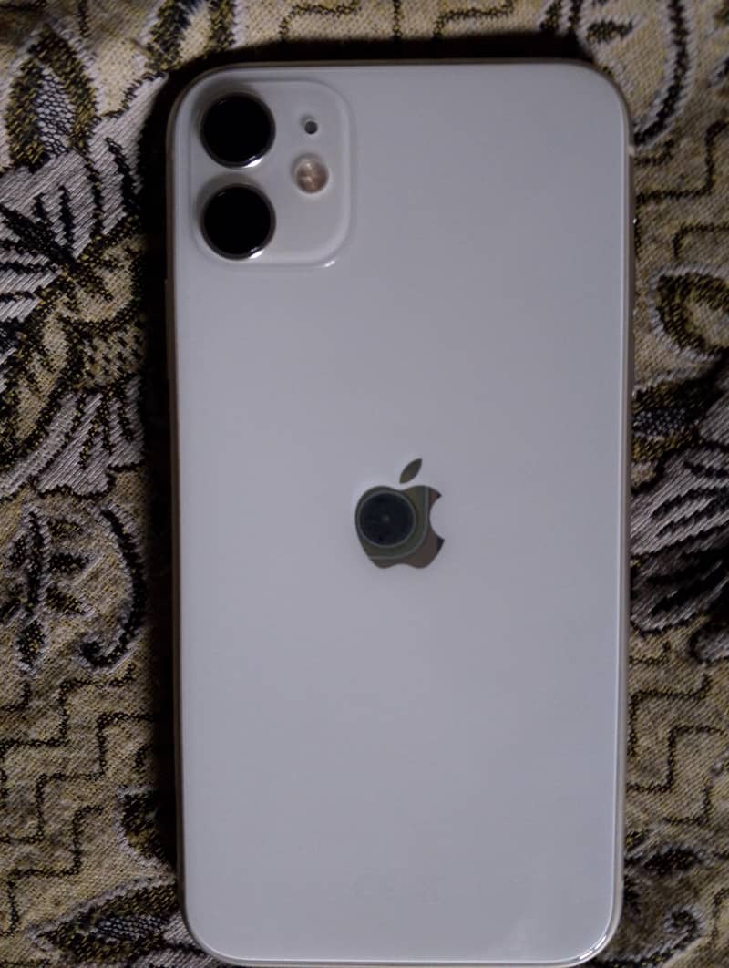 Apple iPhone 11 0