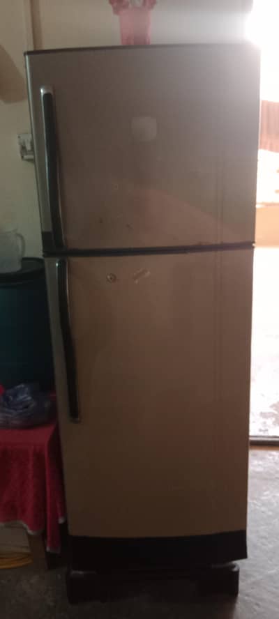 Dawlance Fridge large size