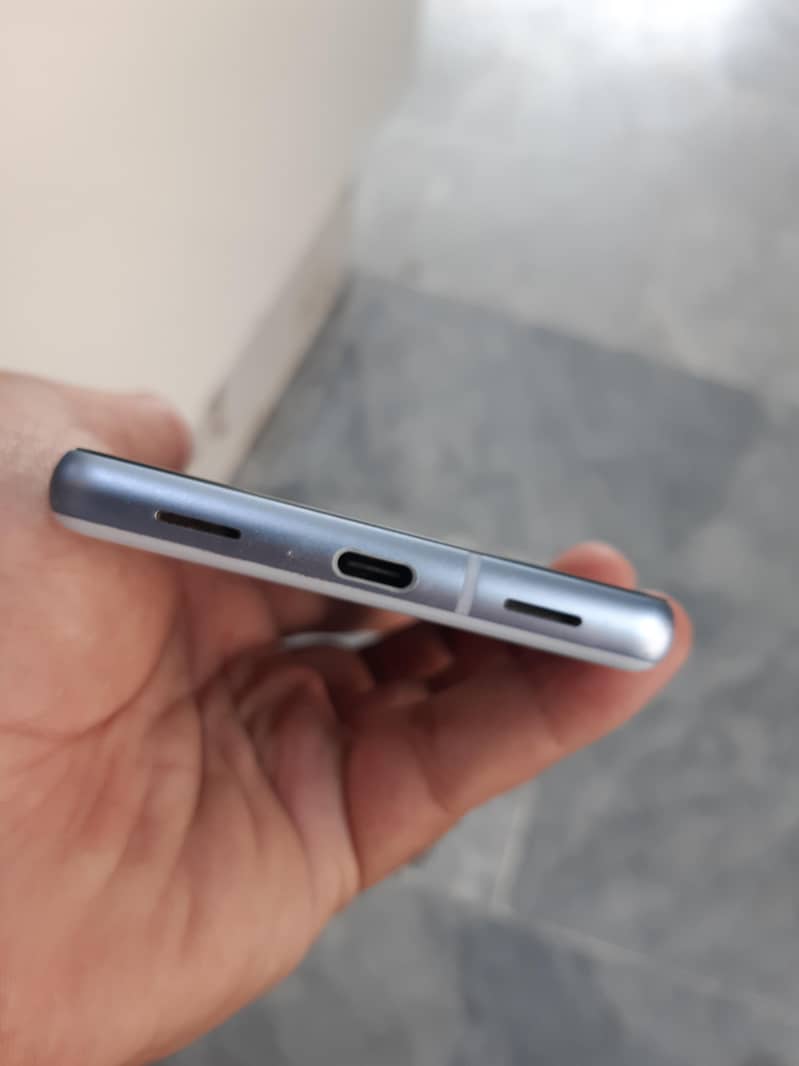 Google Pixel 7a 4