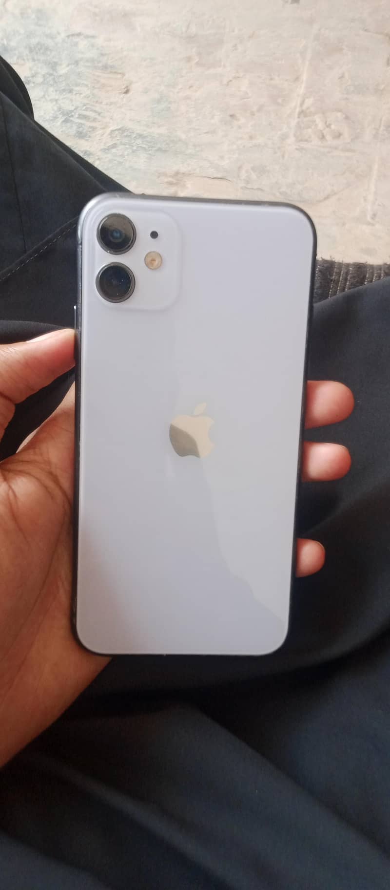 Apple iPhone 11 0
