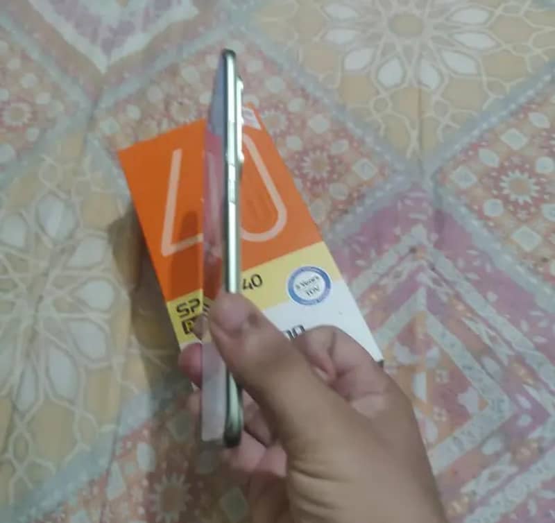 Tecno spark 40 pro plus 2