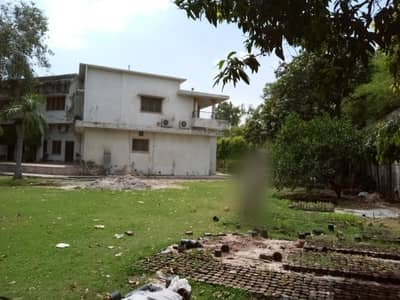 GULBERG ESTATE OFFER 16 KANAL OLD BUILDING FOR SALE IN MAIN BOULEVARD GULBERG III LAHORE