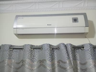 gree split Ac for selling in attock