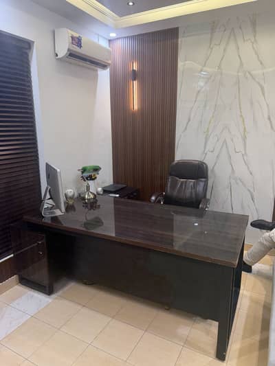 Executive Office Table with side Table