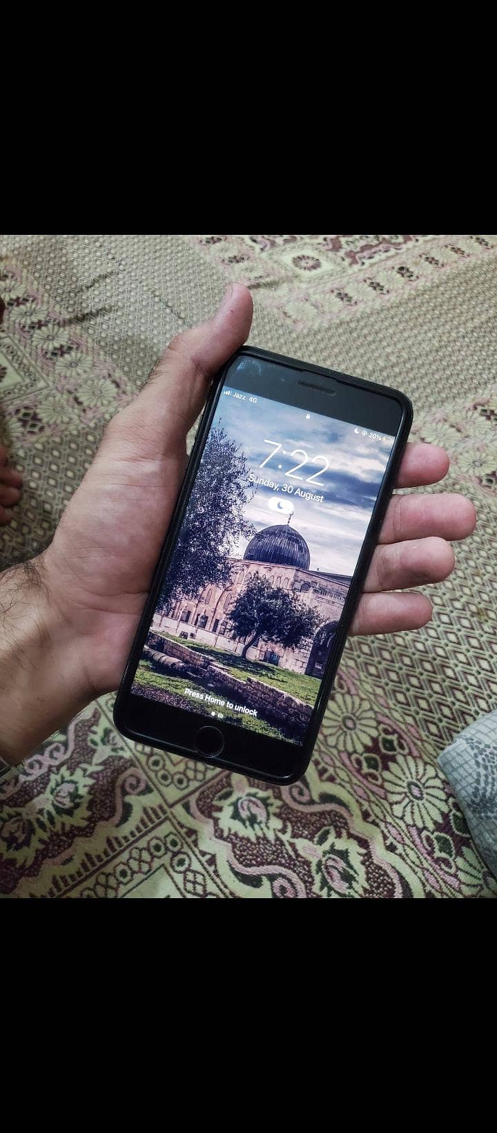 Apple iPhone 7 Plus 1