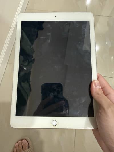 Apple iPad 6th Gen (128GB) for Sale