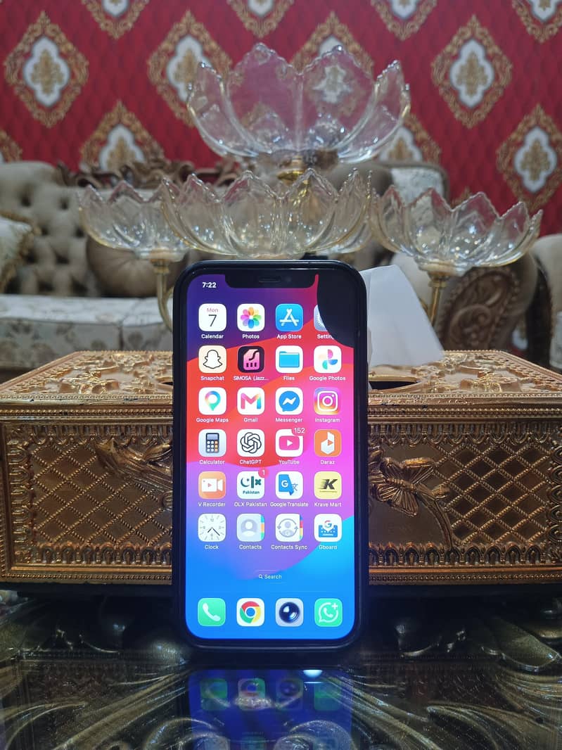 Apple iPhone 12 0