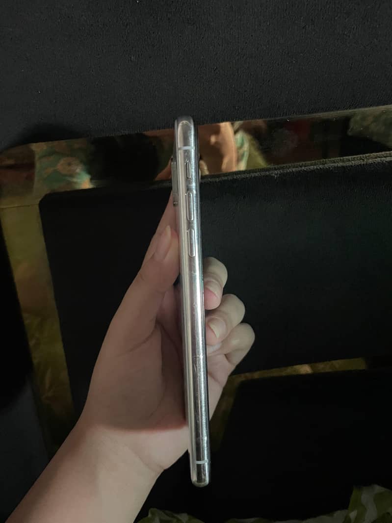 Apple iPhone X 2