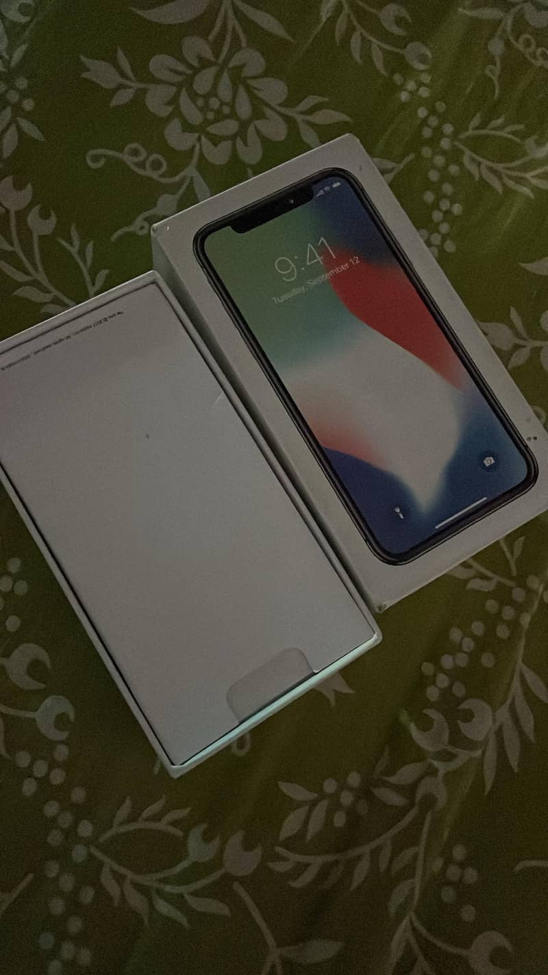 Apple iPhone X 6