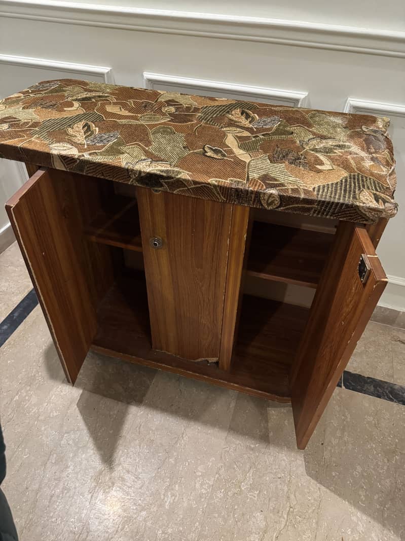 Iron table 1