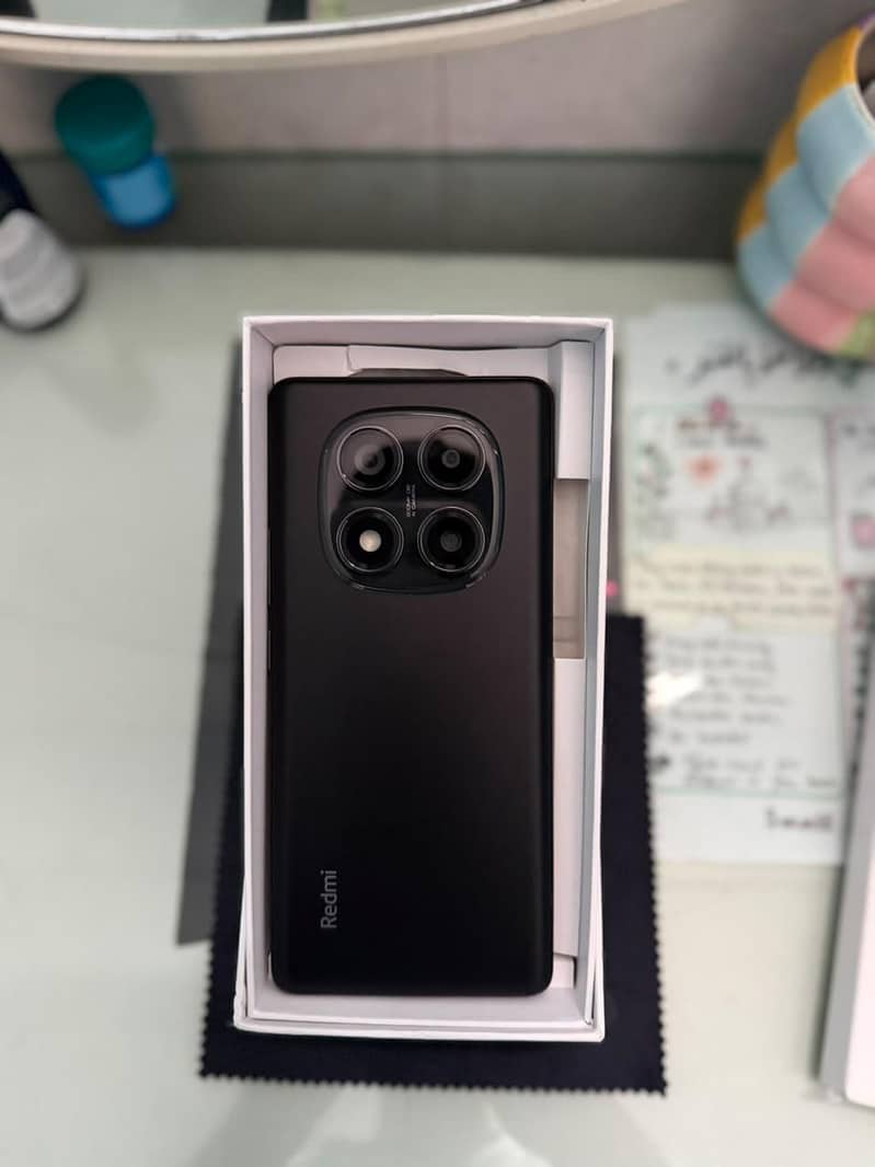 Xiaomi Redmi Note 14 Pro 1