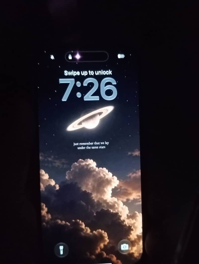Apple iPhone 16 Pro 4