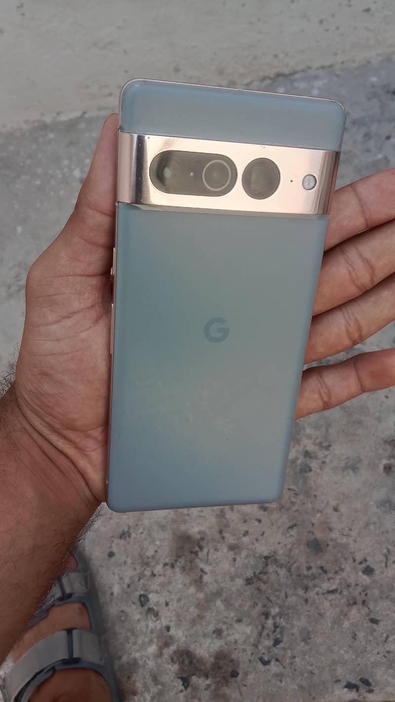 Google Pixel 7 Pro 2