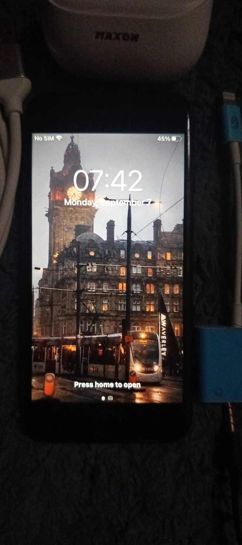 Apple iPhone 7 1