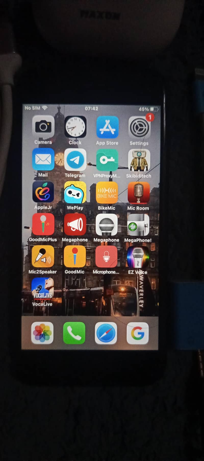 Apple iPhone 7 2