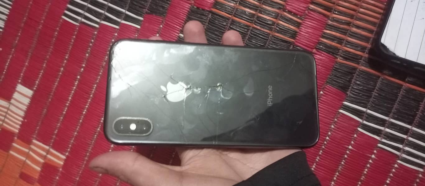 Apple iPhone XS 1