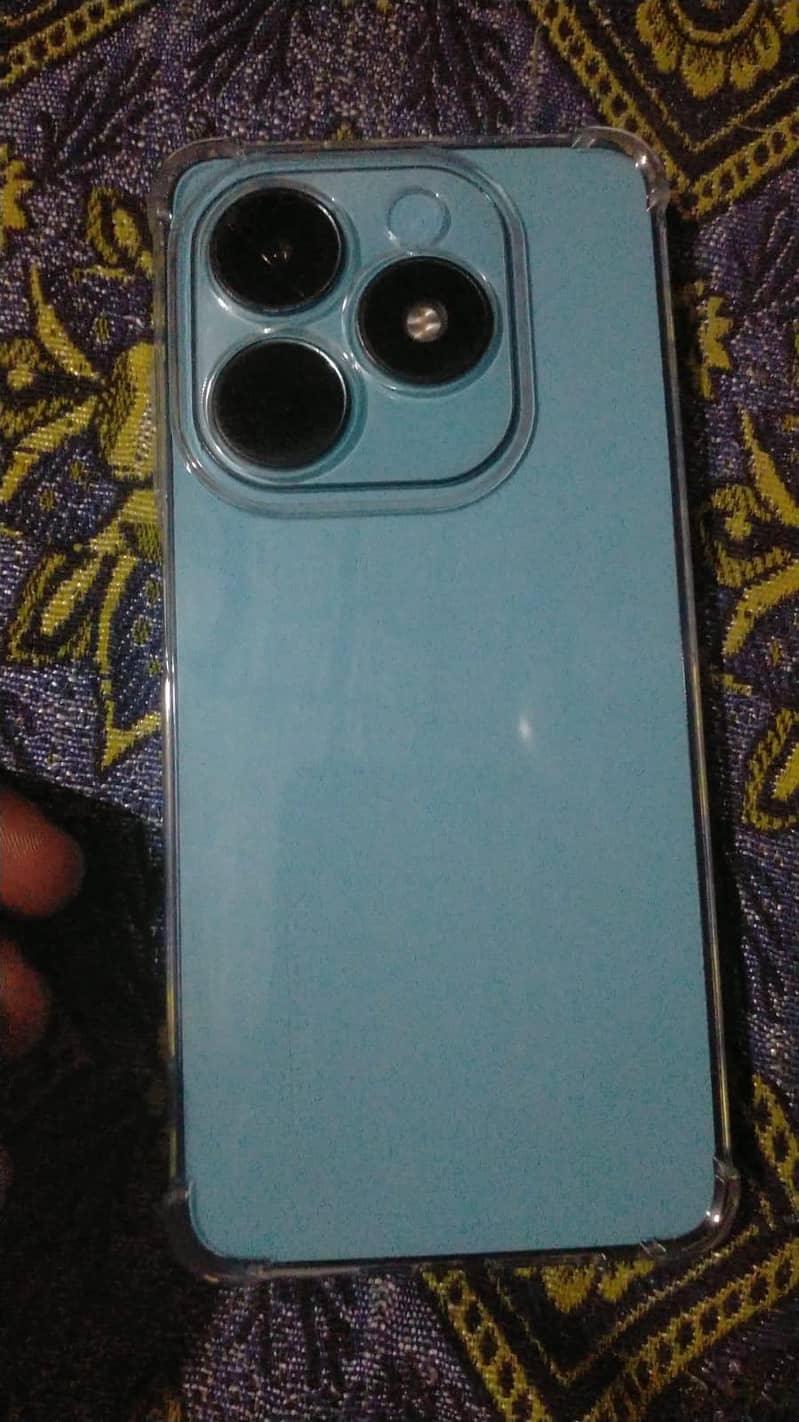Tecno Spark 20 1