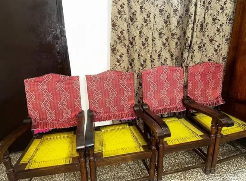 Chairs Set 4