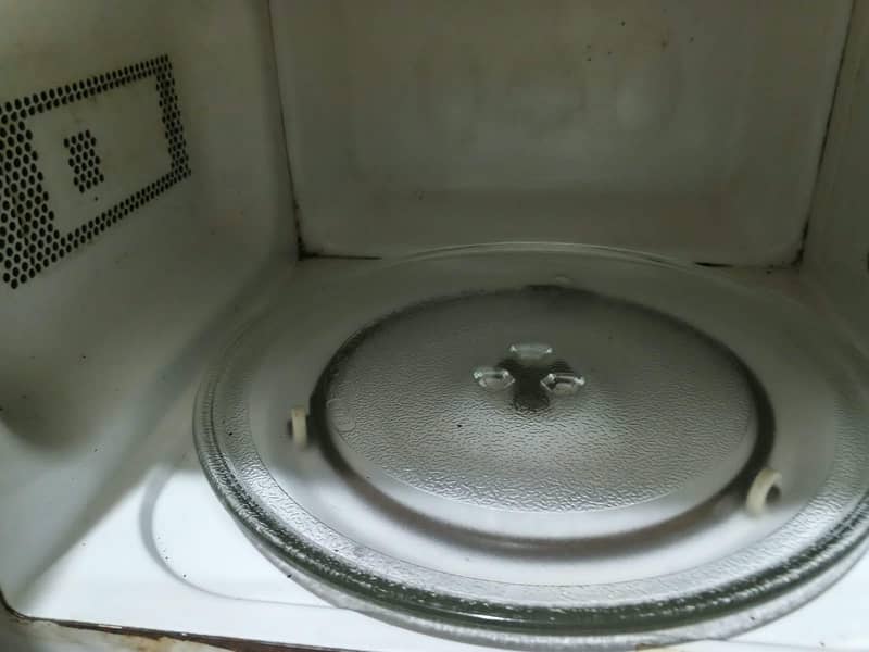 microwave oven 1