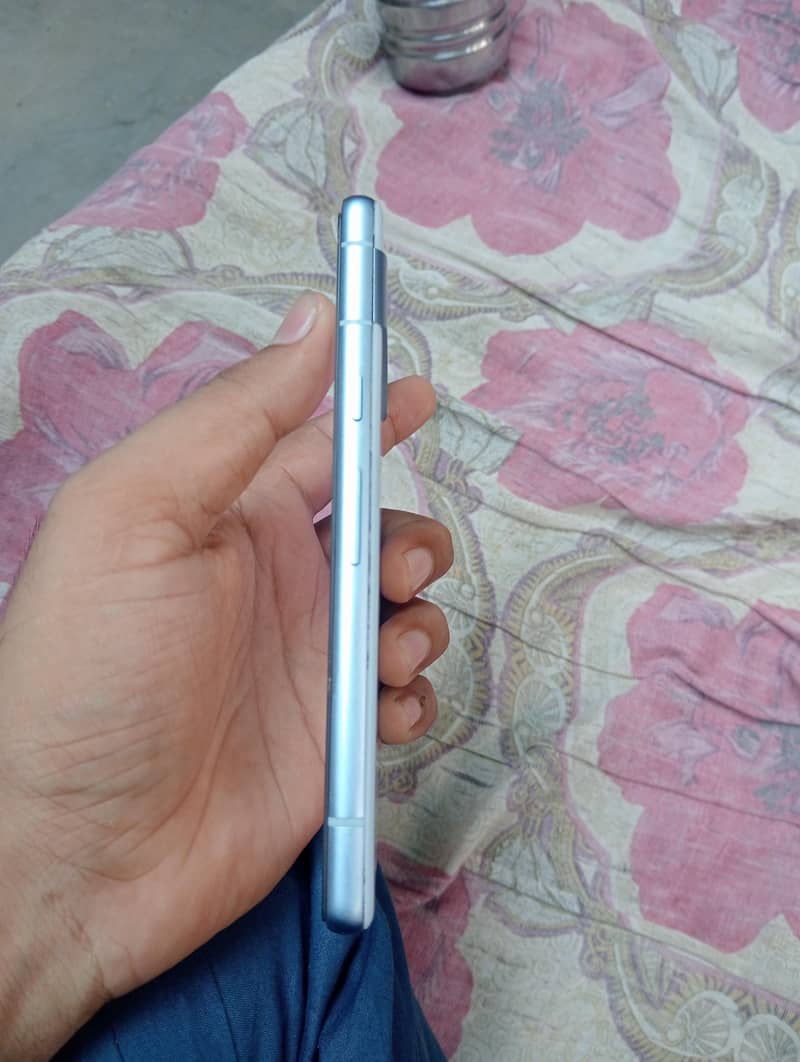 Google Pixel 7a 5